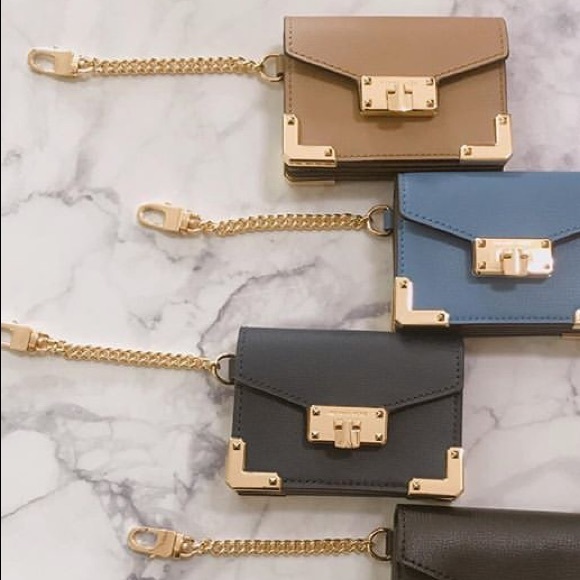 Michael Kors Kinsley Accordion Card Holder/Wallet - Picture 8 of 8